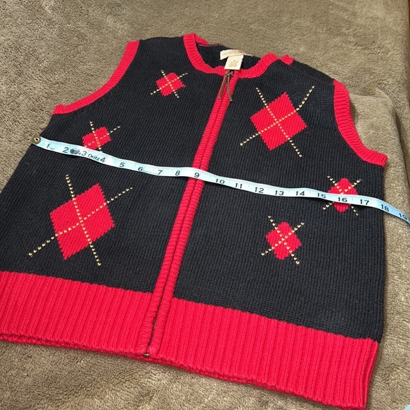 Mountain Lake Women’s Zipper Sweater Vest Size M - Picture 4 of 7